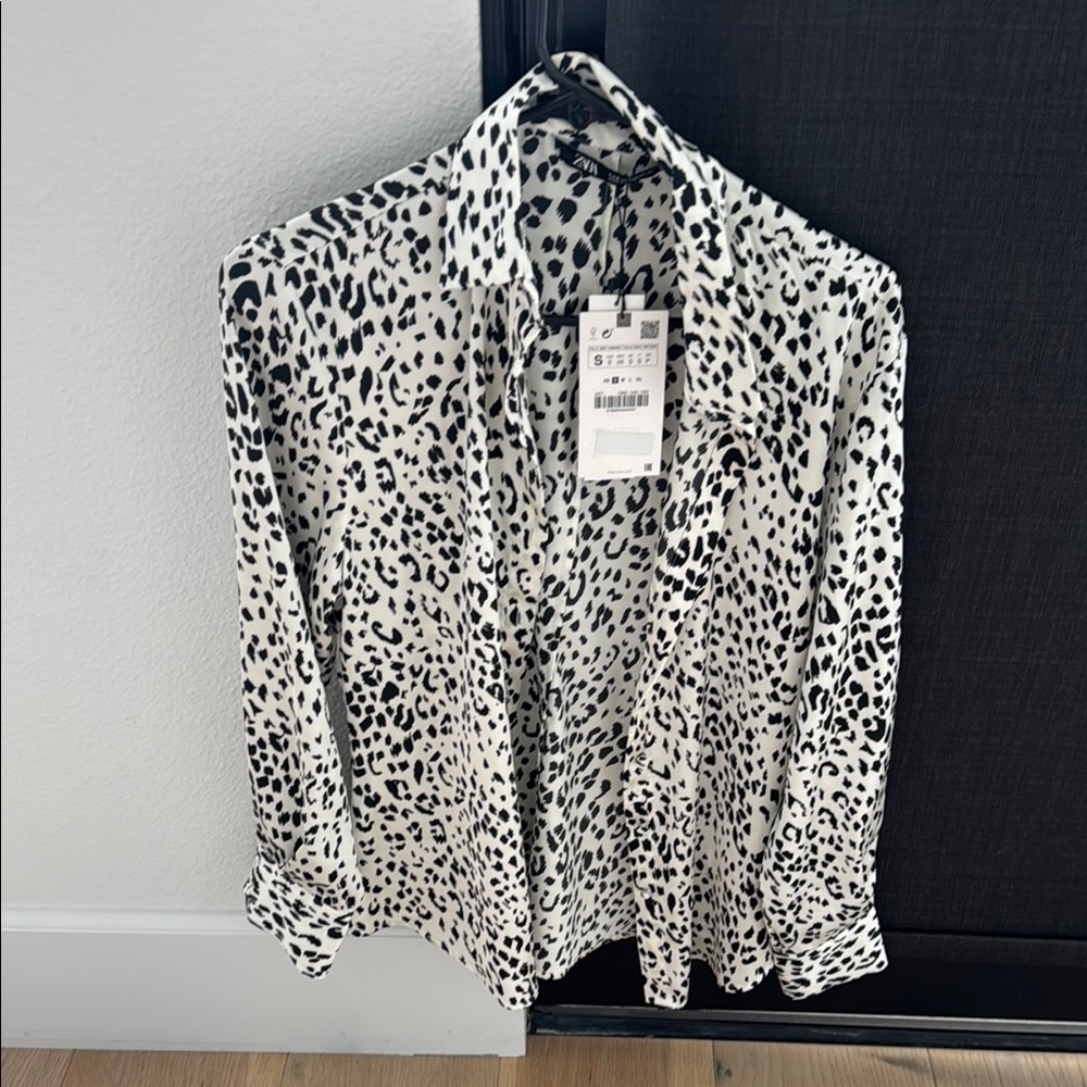 Zara Black and White Leopard Print Button Down Shirt